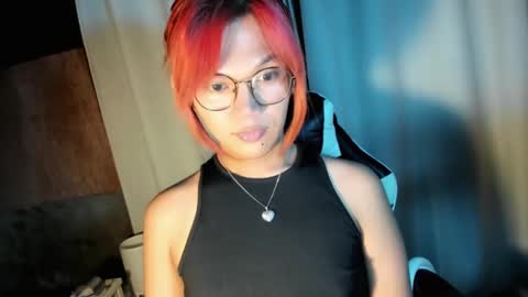 Momo online show from February 25, 5:52 am