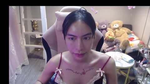 ELYSE A SIMPLE GIRL online show from June 24, 2:26 pm