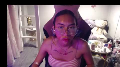ELYSE A SIMPLE GIRL online show from July 2, 4:34 pm