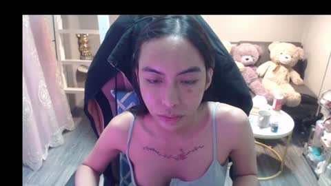 ELYSE A SIMPLE GIRL online show from July 7, 3:16 pm
