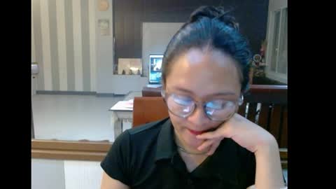 Ash online show from June 2, 9:33 am