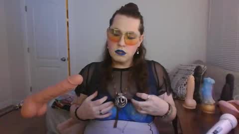 Snapshot of mxsissycharlotte chatting on October 16, 5:56 pm Mx Charlotte online show from October 16, 5:56 pm