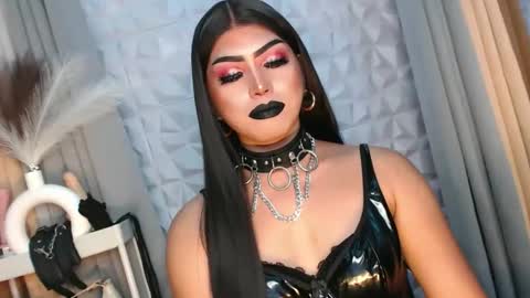 SUPPORT GODDESS TRISHA  AND DONT FORGET TO FOLLOW ME online show from September 17, 6:57 pm