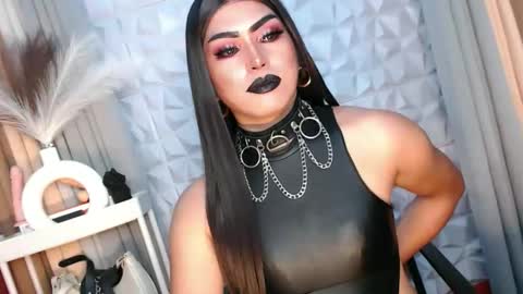 SUPPORT GODDESS TRISHA  AND DONT FORGET TO FOLLOW ME online show from September 18, 7:08 pm