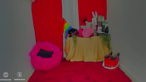   IG belladanielab online show from December 14, 10:32 am