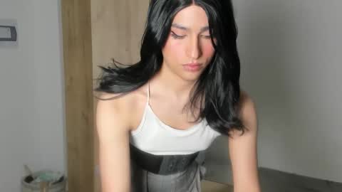 Naomi Moore online show from February 27, 10:16 pm