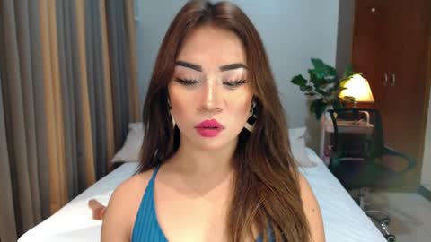 Queen Jess online show from December 4, 5:54 am