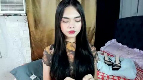 emma online show from March 17, 12:36 am