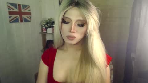 Snapshot of naughty_kim20 chatting on October 17, 1:53 am alexa online show from October 17, 1:53 am