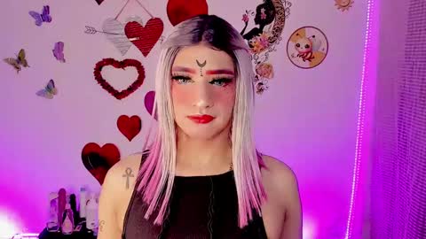 naughty_trans_tiffy online show from February 3, 5:18 am
