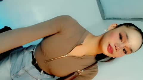 bella online show from January 8, 8:16 am