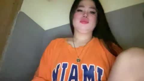 Rose Wilson online show from December 1, 1:35 pm