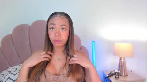 NICOLE online show from January 14, 1:09 pm