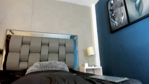 Niko Kael online show from February 26, 6:07 am