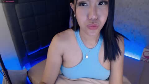 Snapshot of ninalicious69 chatting on September 23, 9:25 am NINA online show from September 23, 9:25 am