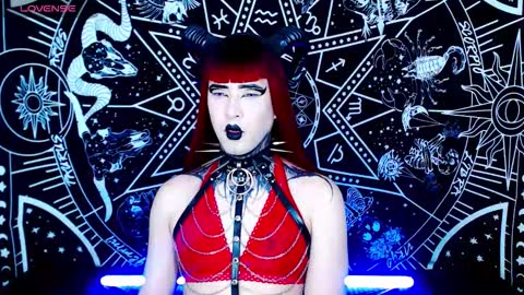 caroline online show from October 22, 1:40 am