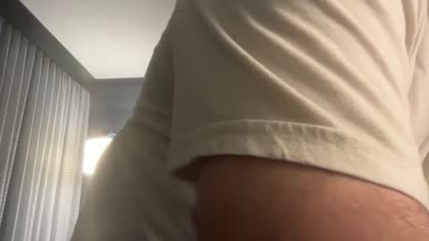 olderyeterotic online show from April 5, 6:11 am