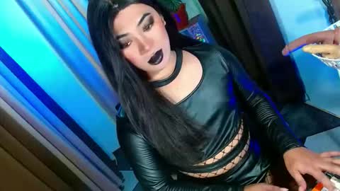 Miss OLIVIA online show from September 19, 9:37 am