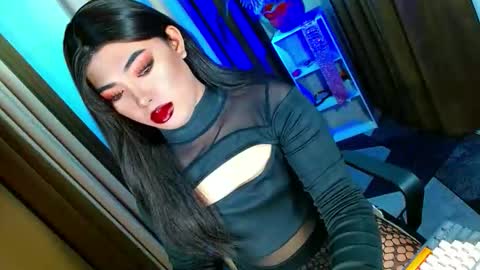 Miss OLIVIA online show from October 13, 10:27 am