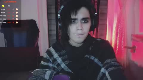 In bio online show from October 12, 4:15 am