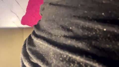   online show from February 18, 4:48 pm