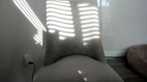 Jasmine Juice online show from November 17, 5:24 pm