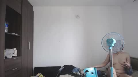 izzy online show from April 4, 6:50 pm