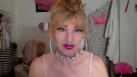 pinkfag online show from March 5, 2:39 pm