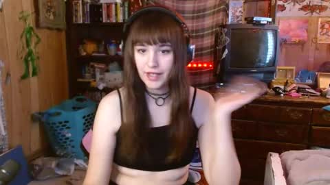 Izzy online show from January 18, 7:53 pm