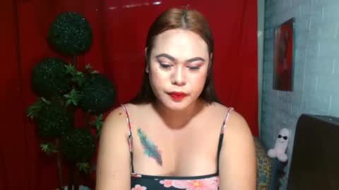 prettydiannara online show from December 17, 1:44 am