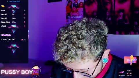 Prince online show from February 1, 5:22 pm