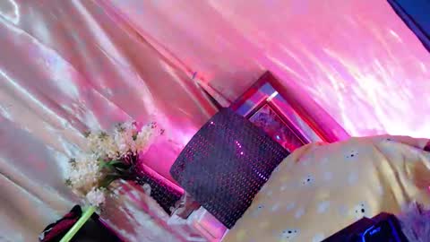  My Love online show from April 1, 3:42 pm