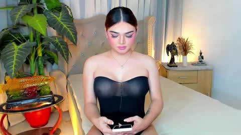 PrincessDONT FORGET TO FOLLOW ME online show from November 16, 12:15 pm