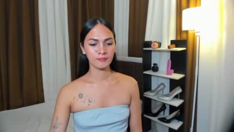 Queen Dyosa online show from November 18, 11:15 pm