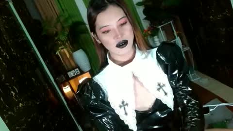 Kendal  online here from 6am-3pm philippine time online show from December 1, 10:23 pm