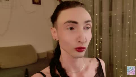 queen_of_tease online show from April 11, 4:18 am