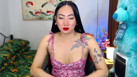 QUEEN online show from January 22, 6:52 pm