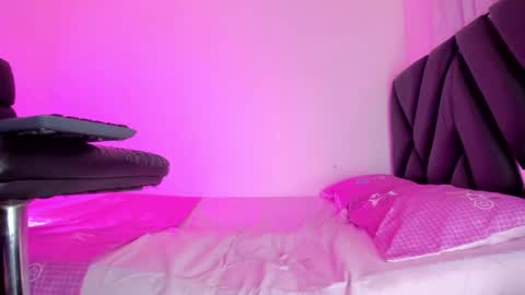 real_sweetbrina online show from March 17, 6:37 am