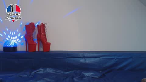 Rebeccalachaude online show from February 28, 9:27 am