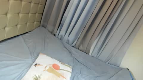 rosie online show from February 24, 7:01 am