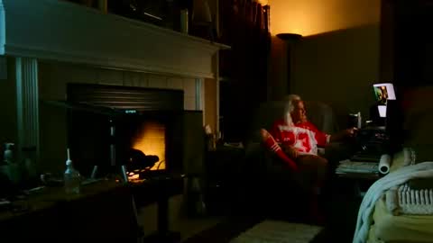 PINK HOLE TWINK online show from March 1, 4:18 am