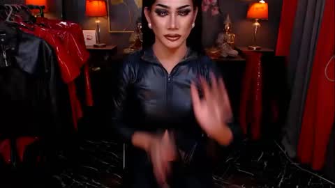 rondathompson online show from December 5, 2:04 am