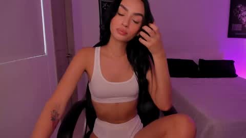 val online show from December 11, 9:45 pm