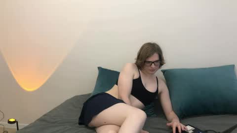 Sally online show from April 14, 6:51 am