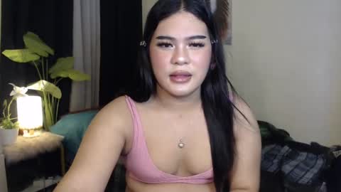 Snapshot of saucey_rhed chatting on January 20, 8:52 am RHED online show from January 20, 8:52 am