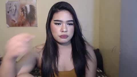 Snapshot of saucey_rhed chatting on February 14, 12:36 pm RHED online show from February 14, 12:36 pm