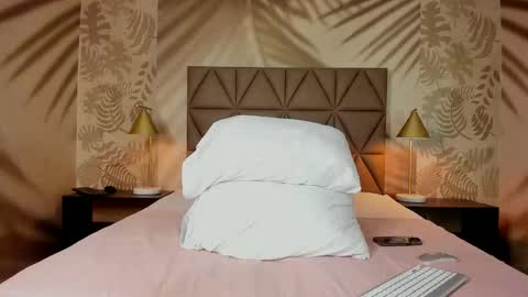 Scarleet online show from March 3, 8:38 pm