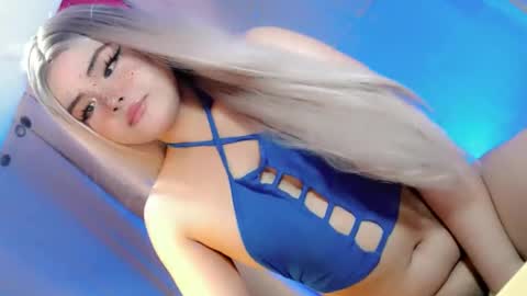 kwen online show from March 21, 4:23 pm