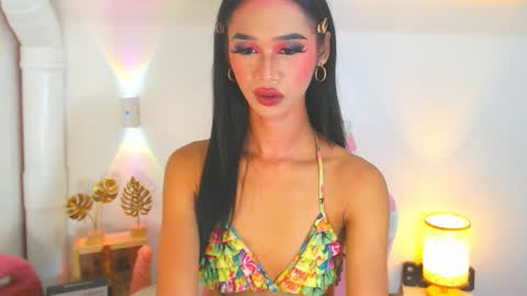 ashly online show from September 12, 2:31 am