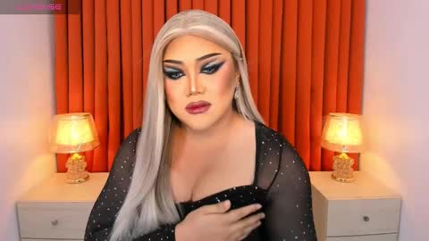 Natalie Mefford online show from February 26, 6:11 pm